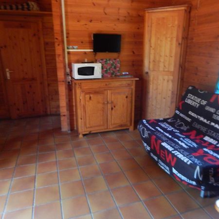 Les Chalets De Montorgueil Saurat Exterior foto